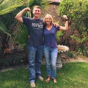 Meet your Posher, Leia